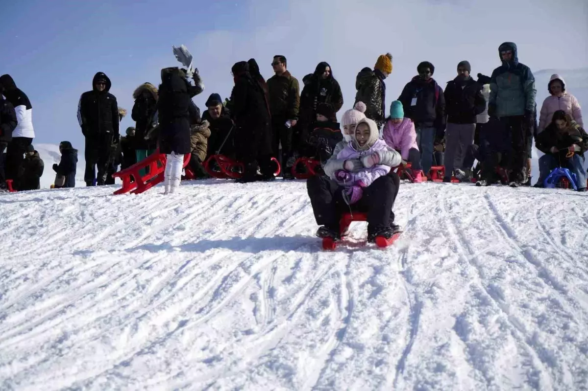 Zigana Kayak Merkezi'nde Sömestr Tatili Aileleriyle Dolu