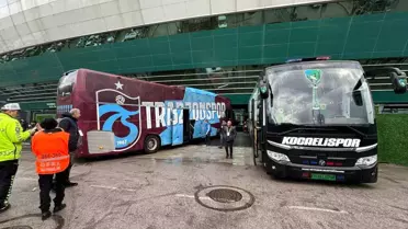 Stadyumda Kocaelispor ve Trabzonspor ekipleri