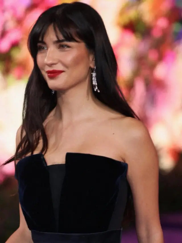 Sunucu ile Tuba Büyüküstün arasındaki esprili an