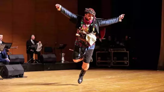 Bursa’da Ege’nin Renkli Melodileri Buluştu: ‘Ege’nin İki Yakası’ Konseri Coşkuyla Gerçekleşti