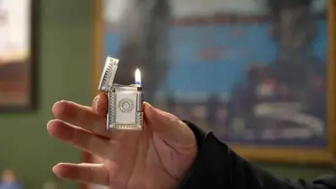 Koleksiyondan çakmakların detaylı fotoğrafı