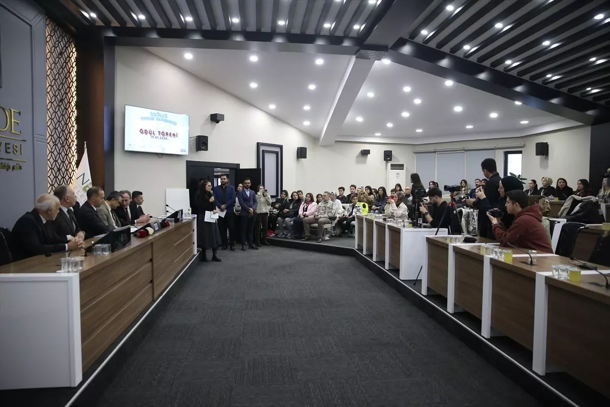 Niğde Belediyesi'nden "Fikrini Paylaş" Yarışması Ödül Töreni