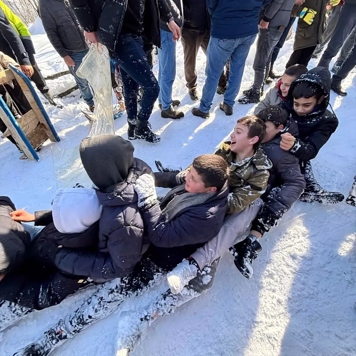 Kumru Kayak Festivali Karın Keyfiyle Dolu Renkli Anlar Sunuyor