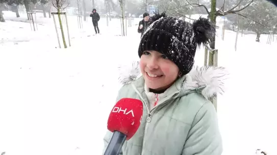 Camlıca Tepesi'nde kar keyfi