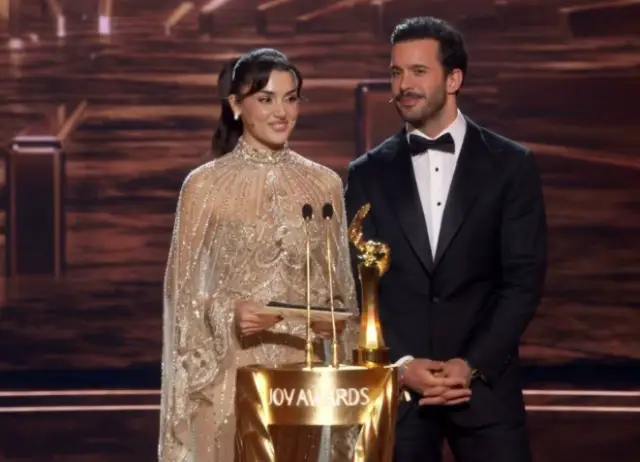 Hande Erçel’in stil detayları