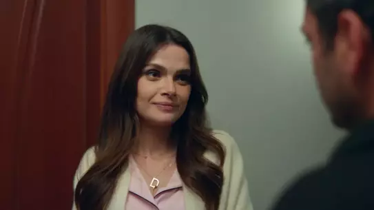 Uzak Şehir dizisinde romantik sahne