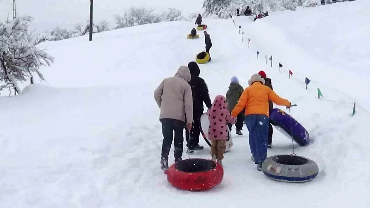 Abant Gölü'nde Örencik Köyü'ne Özel Doğal Kayak Pistleri