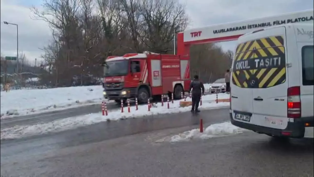 Çekmeköy'de Film Plakası Yangını Hızla Söndürüldü