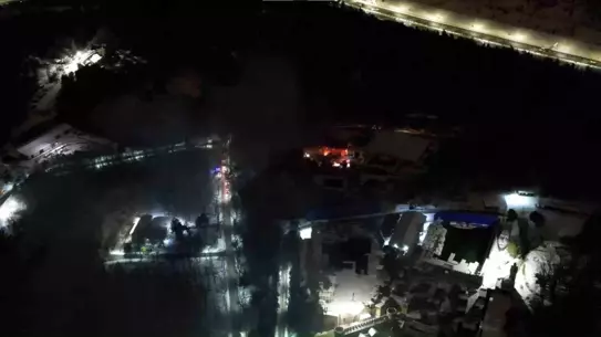 TRT film platosunda yangın sonrası söndürülmüş sahne