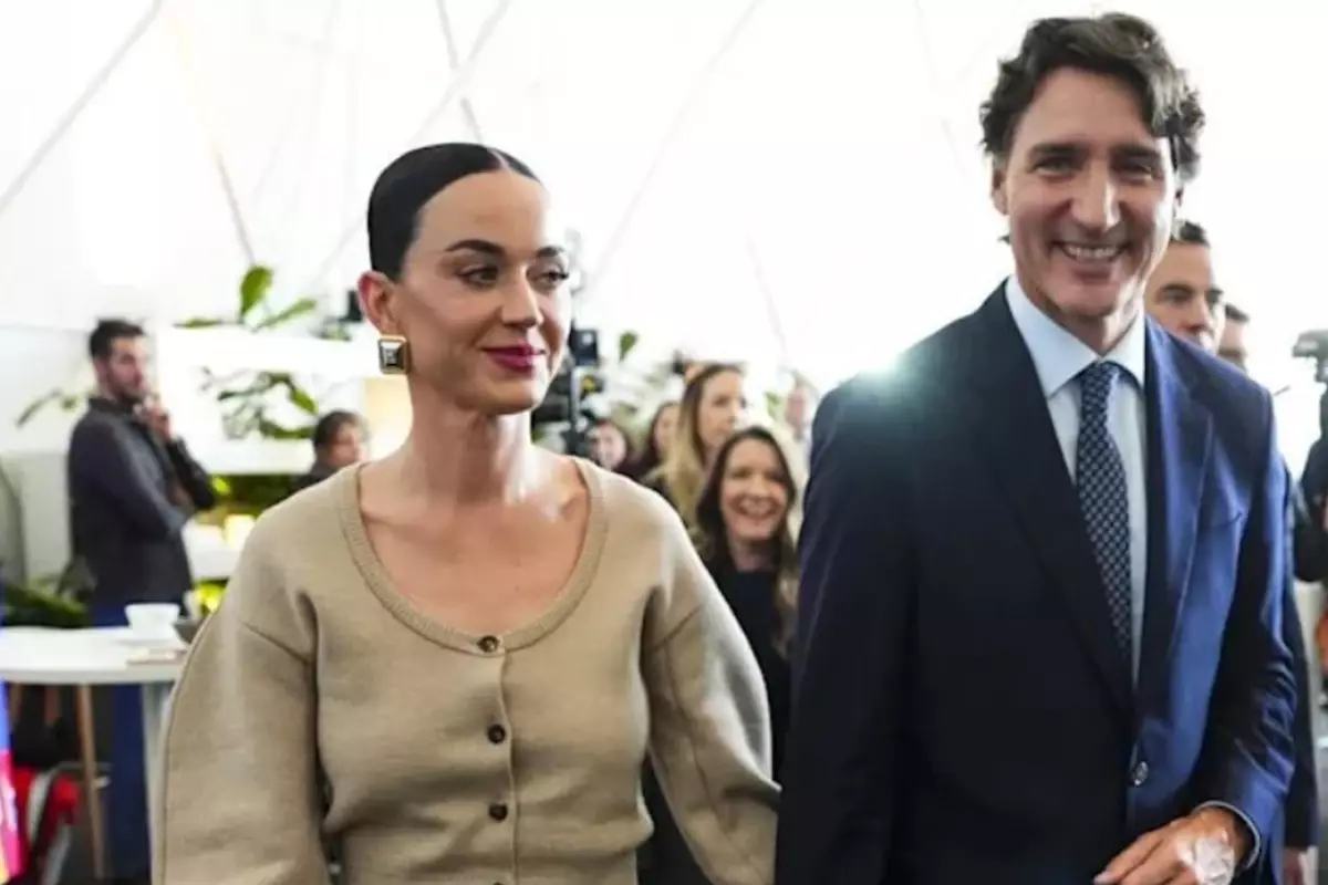 Davos'ta Sürpriz An: Katy Perry ve Justin Trudeau El Ele