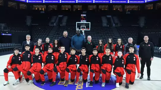 Etkinlikte çekilen ana fotoğraf