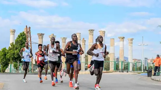 Uluslararası Mersin Maratonu yarışından bir an