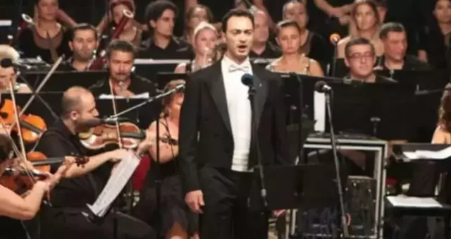 Emrah Erdem Gedik sahne fotoğrafı