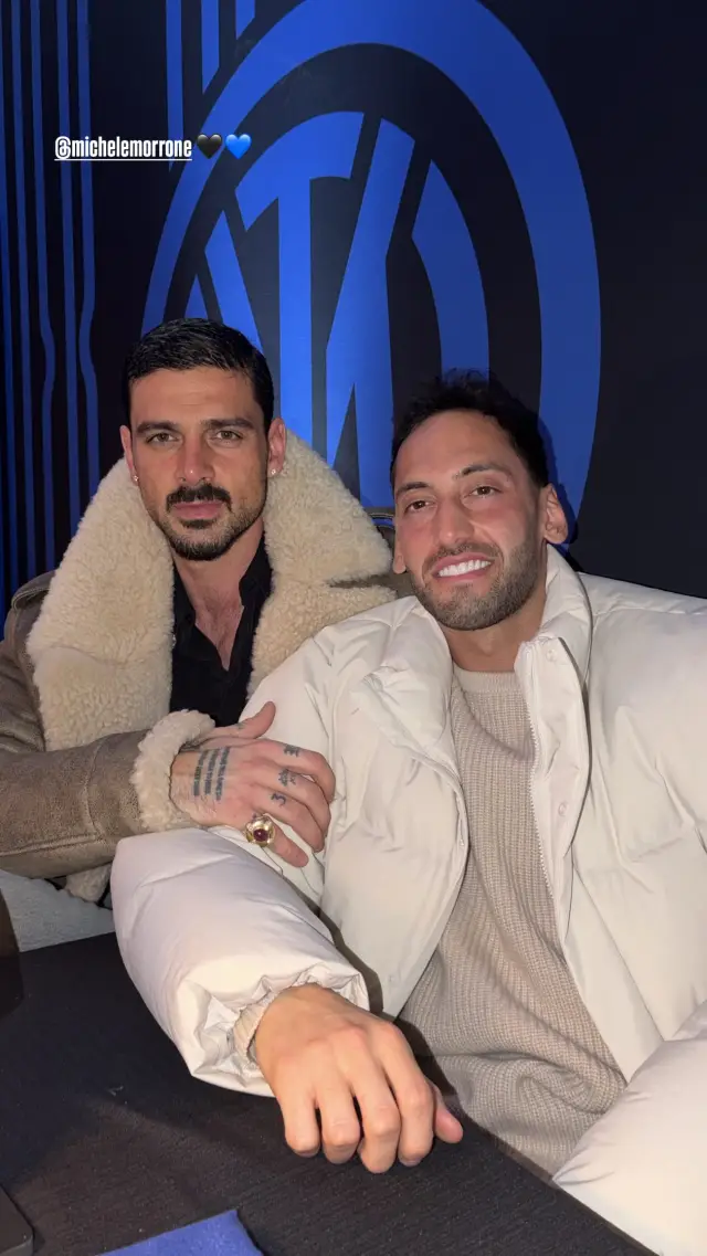 İtalya sokaklarında Hakan Çalhanoğlu