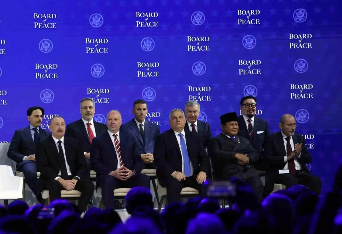 Davos'ta Dışişleri Bakanı Hakan Fidan, Trump'ın Barış Kurulu Sözleşmesini Resmen Onayladı