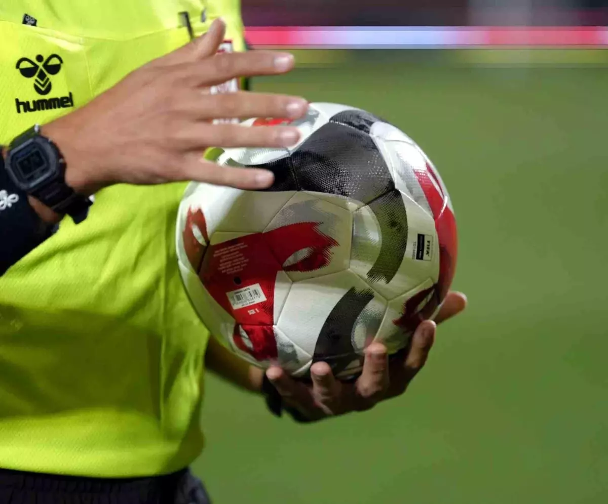 Trendyol Süper Lig 19. Hafta Hakem Kadrosu Resmi Olarak Açıklandı