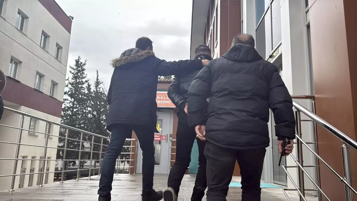 Şarkıcı Güllü'nün Ölümü Sonrası Kızı Tugyan ve Eski Sevgilisi Gözaltında