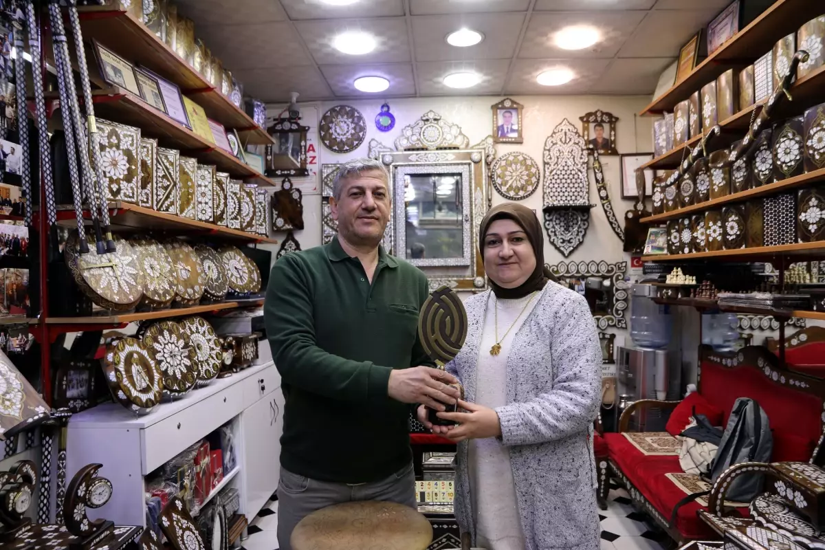 Mehmet Bülent Fıstıkçı’ya ‘Yaşayan İnsan Hazineleri’ Ödülü: 40 Yıllık Sedef Kakma Sanatı