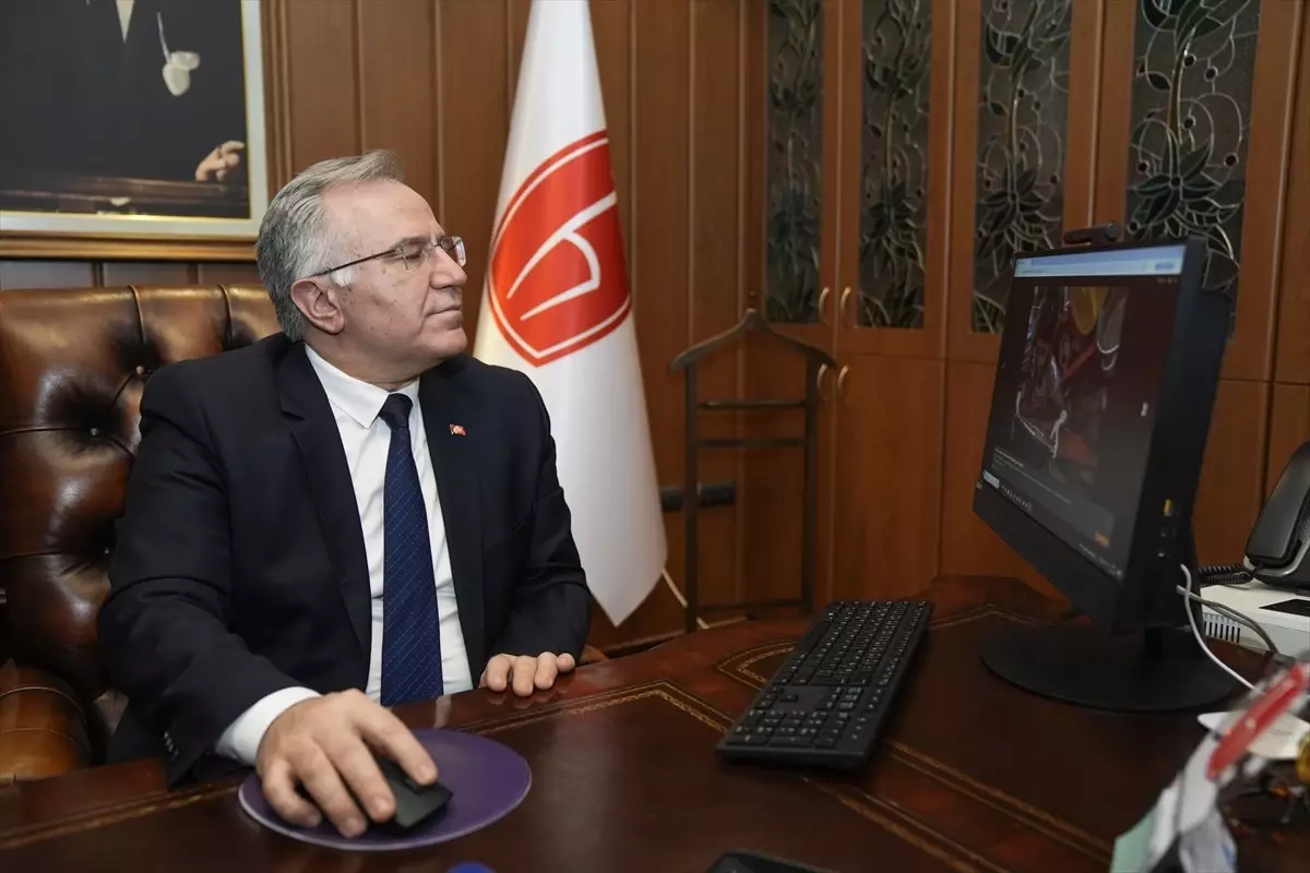 Rektör Güran, 2025 Yılın Kareleri Oylamasında Kararını Açıkladı