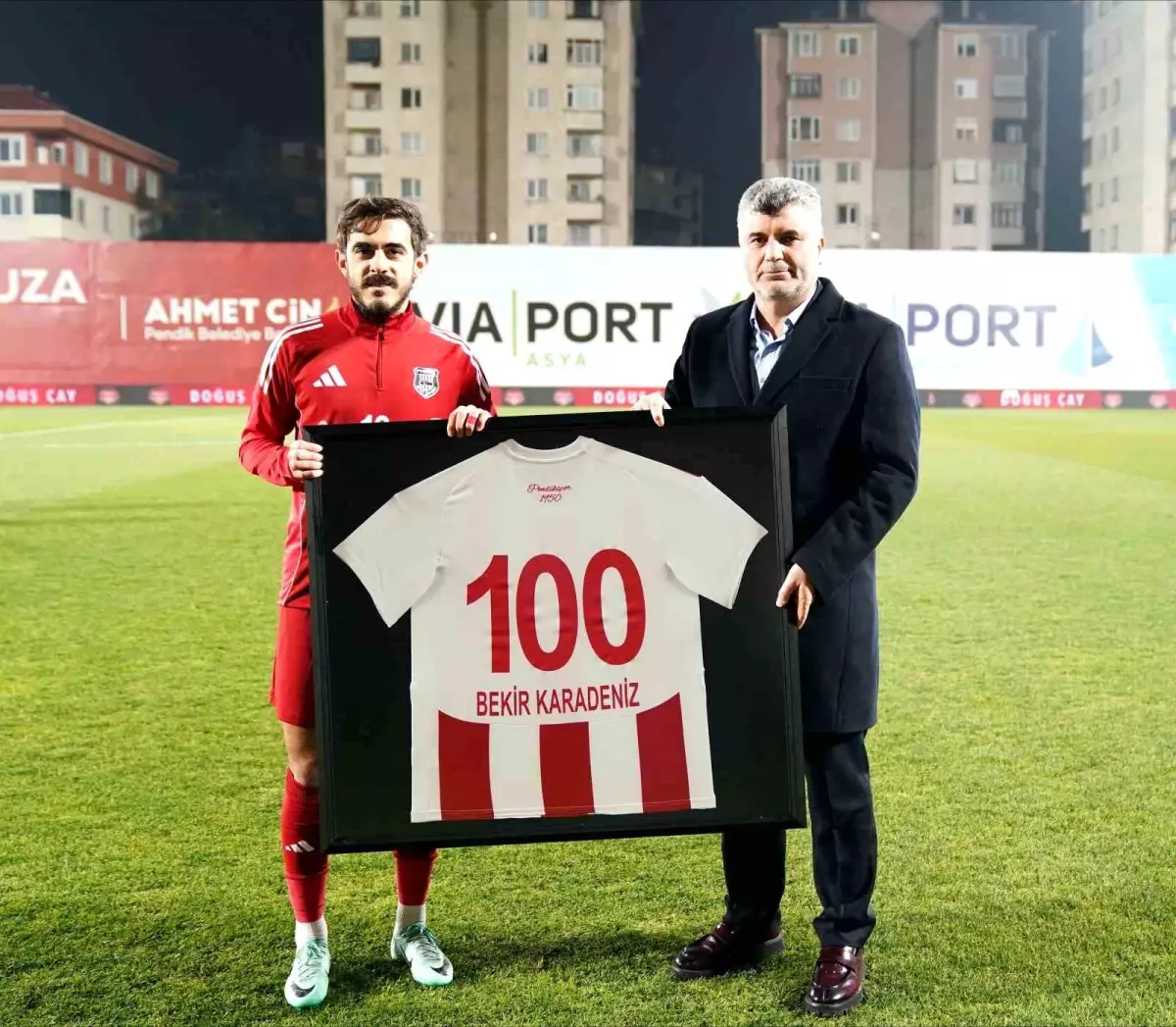 Bekir Karadeniz, Pendikspor’da 100. Resmi Maçını Gururla Kutladı