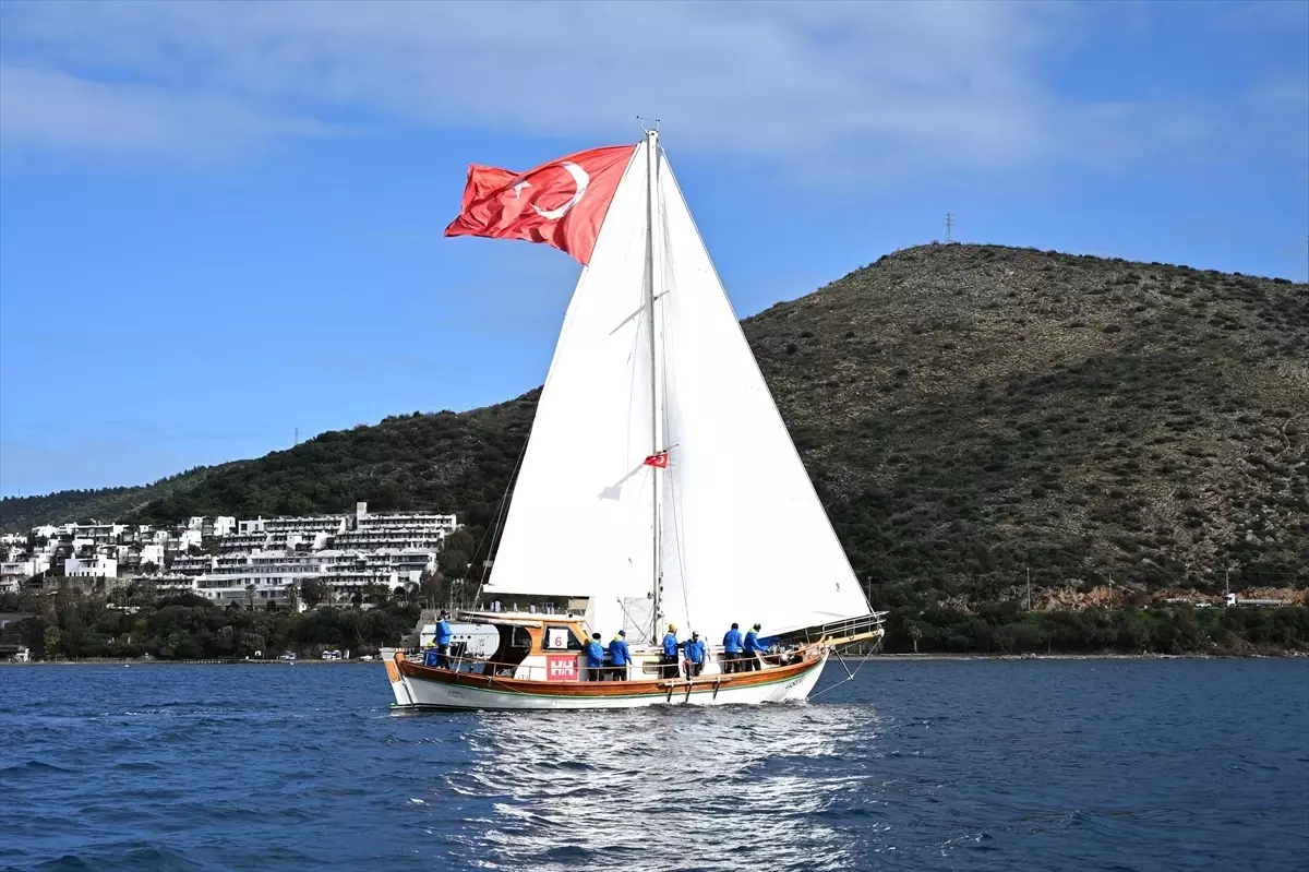 Bodrum'da Tirhandil Cup Kış Trofesi'nde 9 Tekne ve 70 Sporcu Yarışa Katıldı