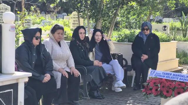 Tören sonrası duvar fotoğrafı