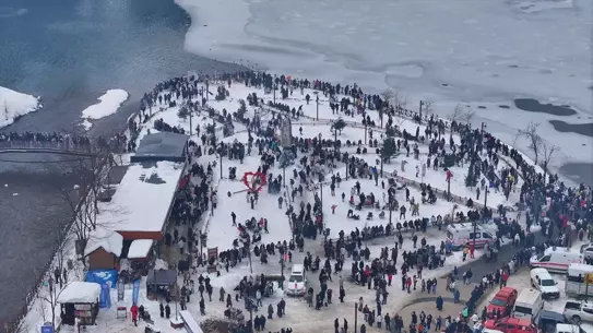 Uzungöl Kış Festivali'nde horon performansı