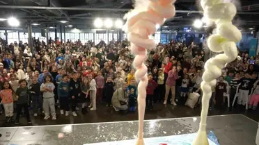 Bilim Merkezi'nde gerçekleştirilen sanat atölyesi