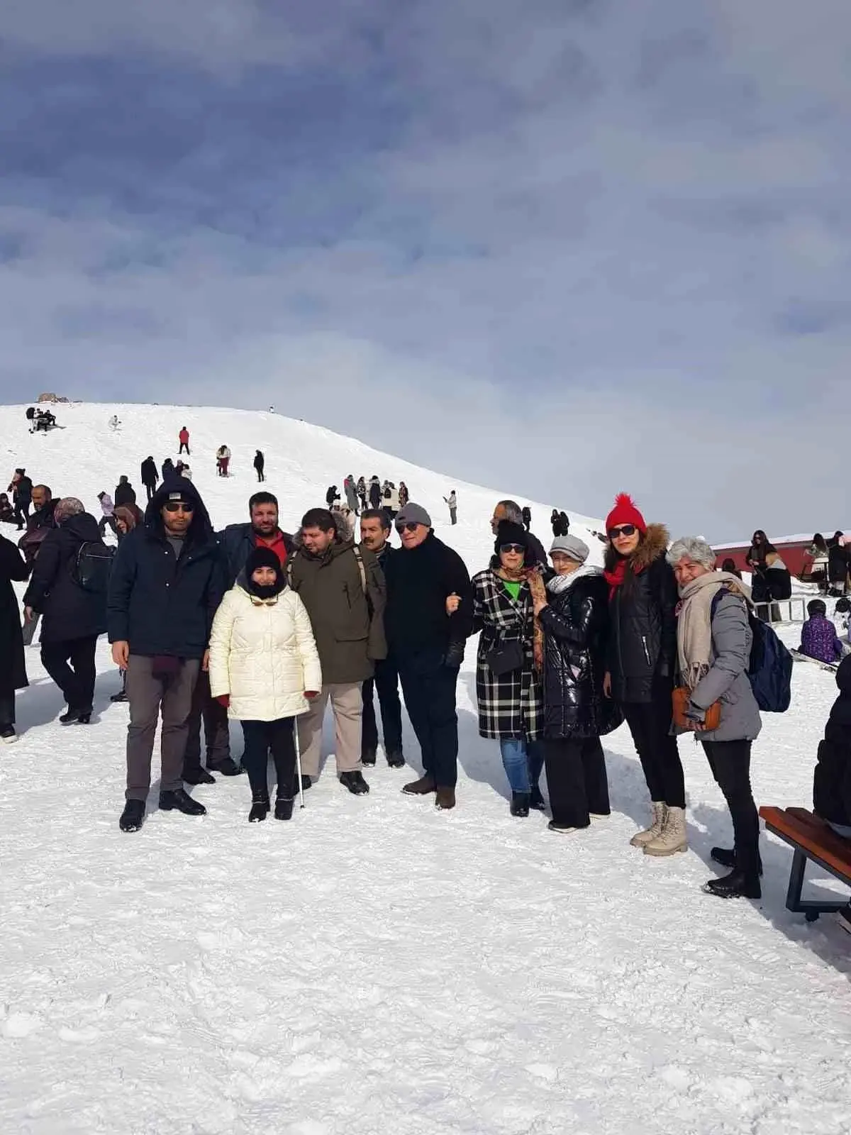 Görme Engelliler Erciyes Kayak Merkezinde Buluştu: Kırşehir Derneği'nden Özel Gezi