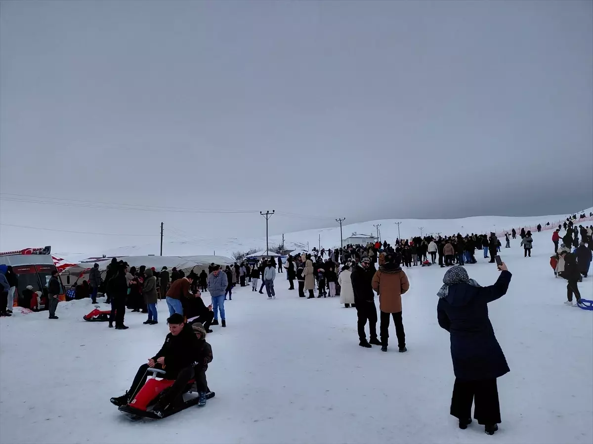 Başçiftlik’te 10. Kar Şenliği Coşkusu ve Kayak Yarışları