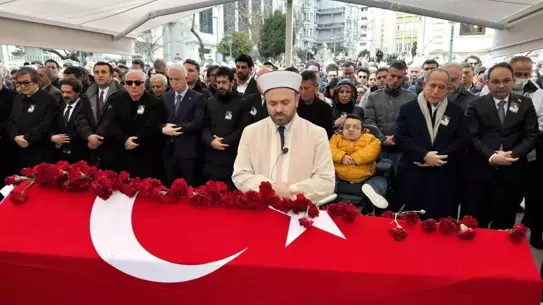 Haldun Dormen sahne performansı