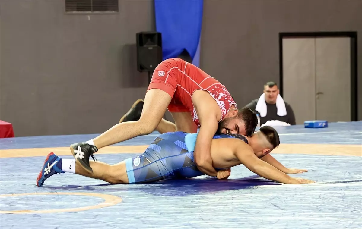 Trabzon’da 23 Yaş Altı Türkiye Güreş Şampiyonası Coşku Dolu Başladı