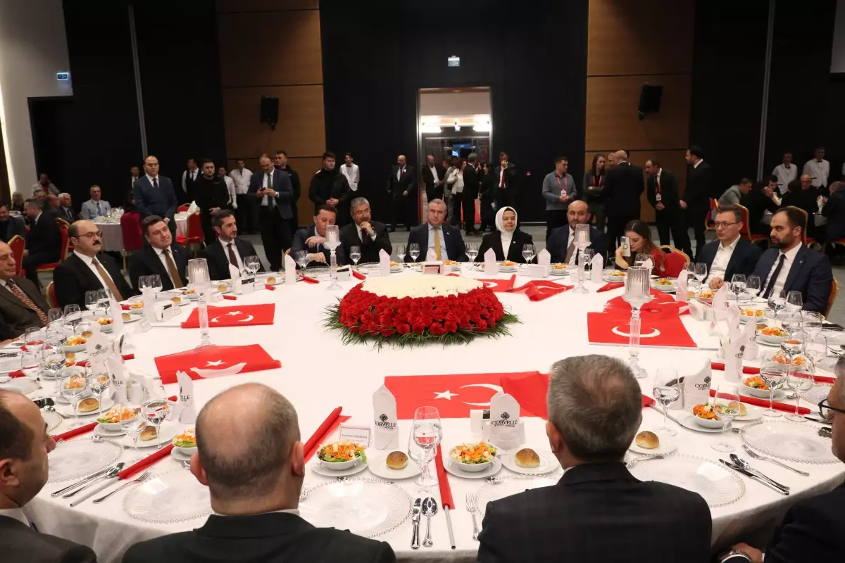 Gençlik ve Spor Bakanı Osman Aşkın Bak, Eskişehir'de Yeni Spor Salonu Temel Atma Törenine Katıldı