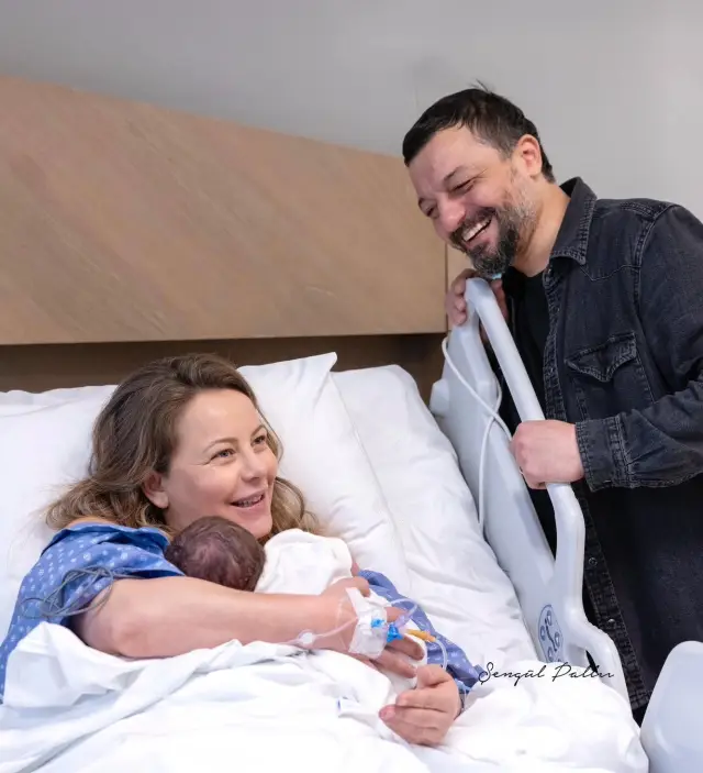 Mehmet Erdem ve Vildan Atasever'in aile fotoğrafı