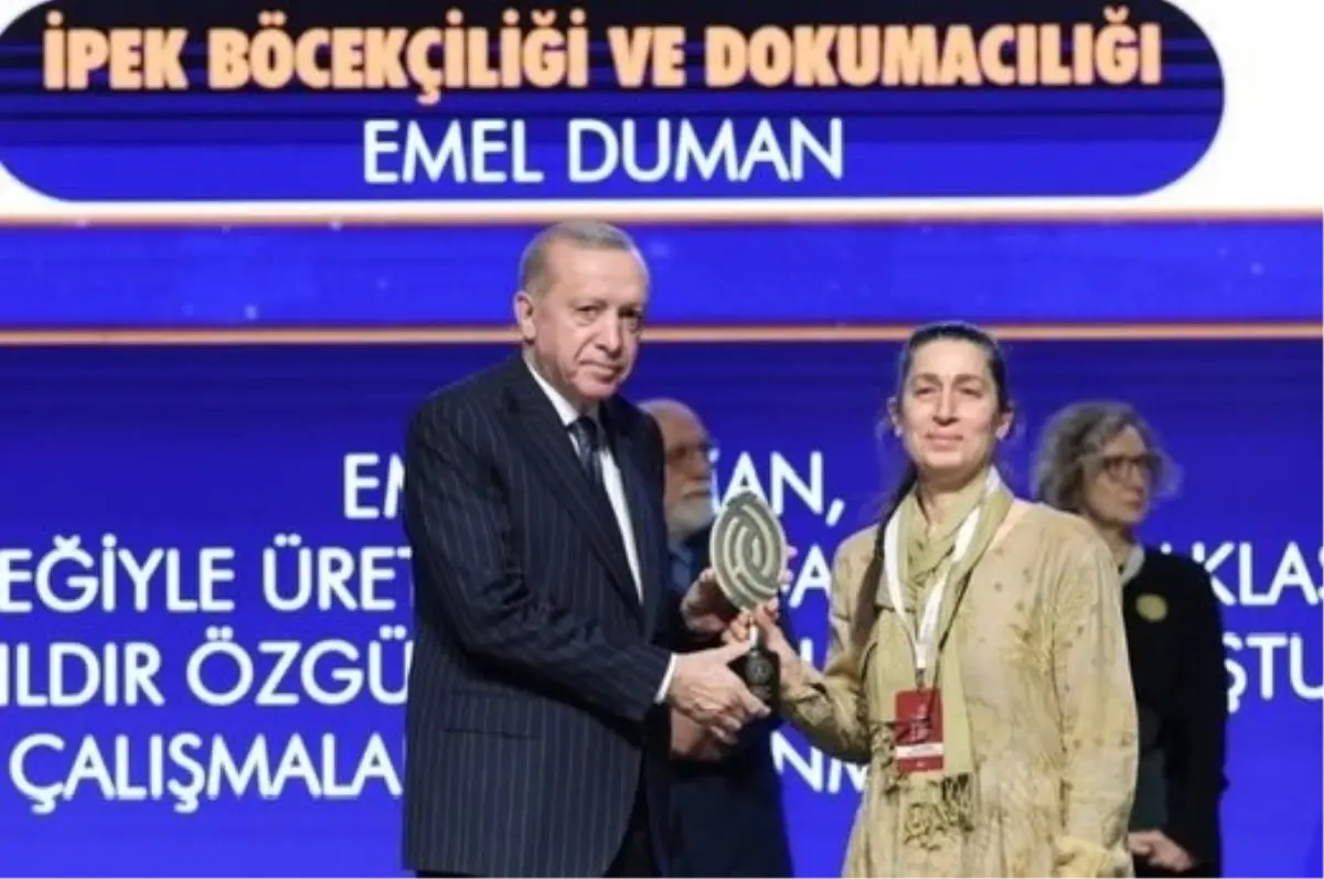 Hatay’ın Altın Işıkları: Emel Duman’a Yaşayan İnsan Hazineleri Ödülü