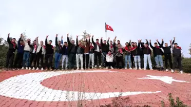 Bayrak Tepe’de nöbet tutan asker adayları
