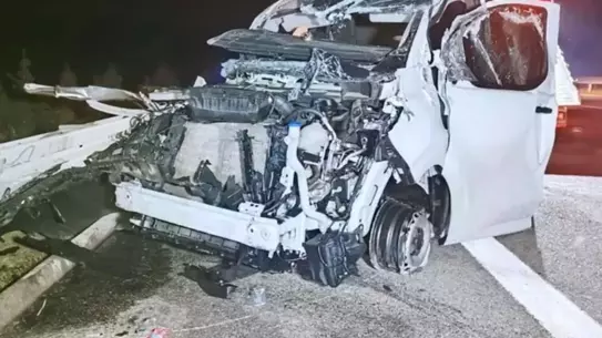 Kaza sonrası zırhlı aracın hasarlı hali