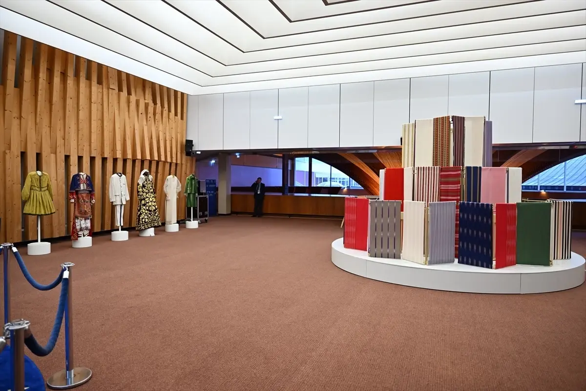 Strazburg’da Avrupa Konseyi’nde “Türkiye Dokuma Atlası – Kumaşın Hafızası” Sergisi Açıldı