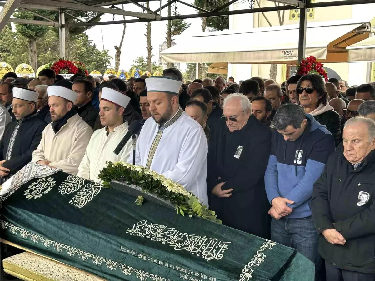 Türk Halk Müziği Efsanesi Seha Okuş Hayata Veda Etti