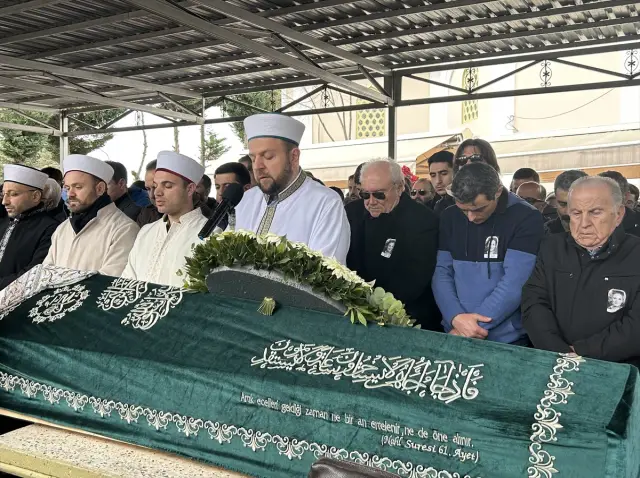 Seha Okuş anısına çalan müzik aletleri