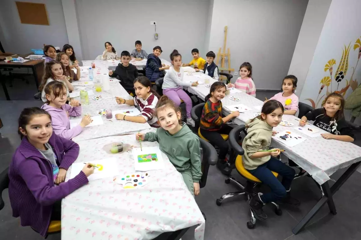 Başiskele’de Yarıyıl Tatili Çocuklar İçin Atölye Çalışmalarıyla Renklendi