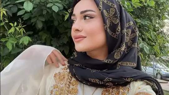 Pınar Cilit, Başörtüsünü Çıkararak Açık Mesajını Paylaştı