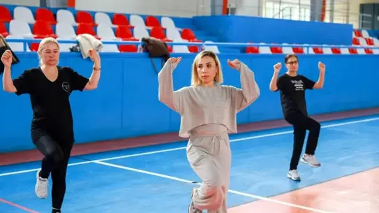 Yunusemre Belediyesi halk oyunları etkinliği