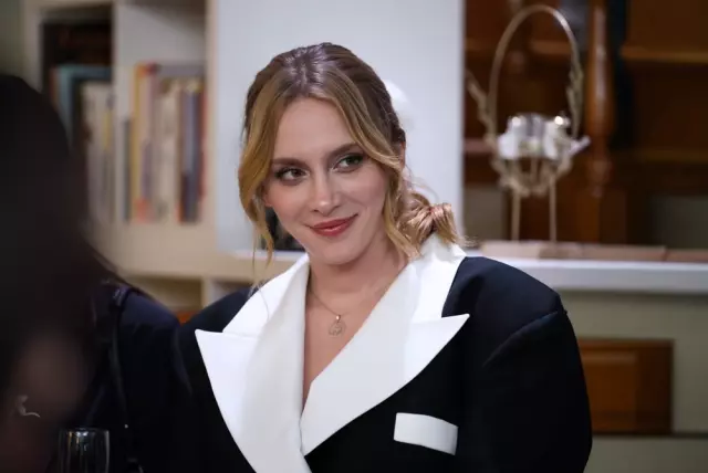 Hayal Köseoğlu pankart fotoğrafı 3