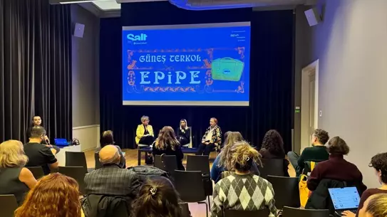 Epipe sergisinde sergilenen bir fotoğraf, göç izlerini yansıtıyor