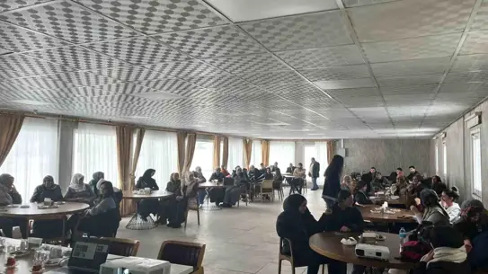 Seminer Katılımcıları ve Sunum