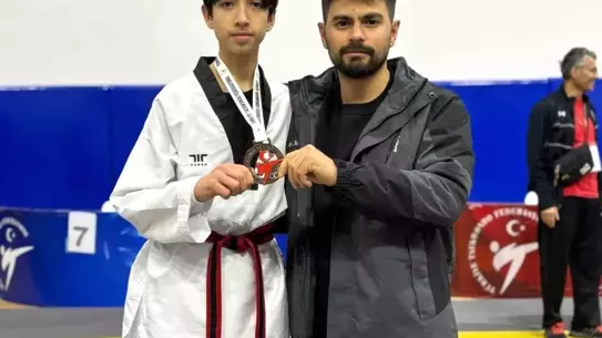 Ömer Kaan Ulusoy, Taekwondo Türkiye Şampiyonası'nda Üçüncülük Kazandı