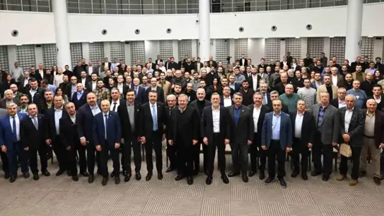 BTSO toplantısında sunum yapan temsilci