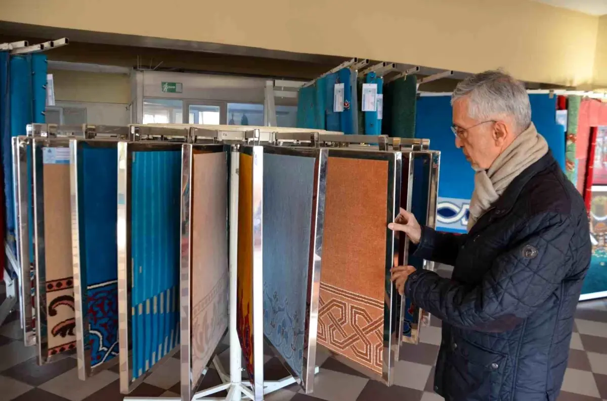Tokyo Camii'nin Halıları 26 Yıllık Bekleyişin Ardından Demirci'de Yeniden Dokundu