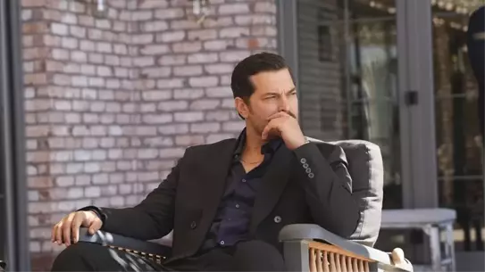 Eşref Rüya Dizisi, Boğaz’da Lazer Işıklarıyla Şaşkınlık Yarattı